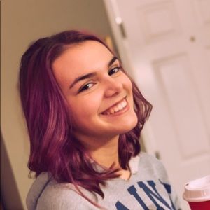 Meet your Posher, Christina